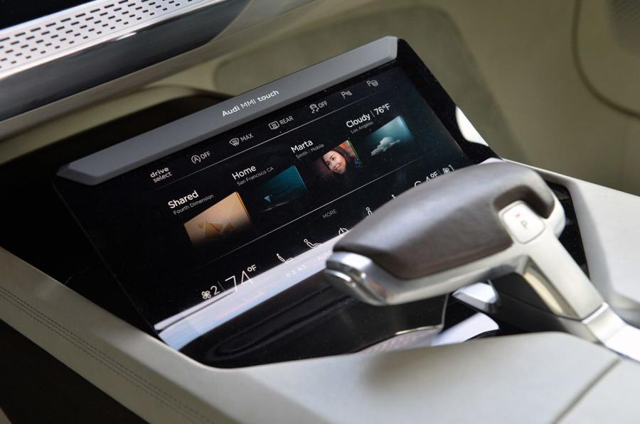 Детали интерьера Audi Prologue Concept 2014 года  (фото 54 из 63)